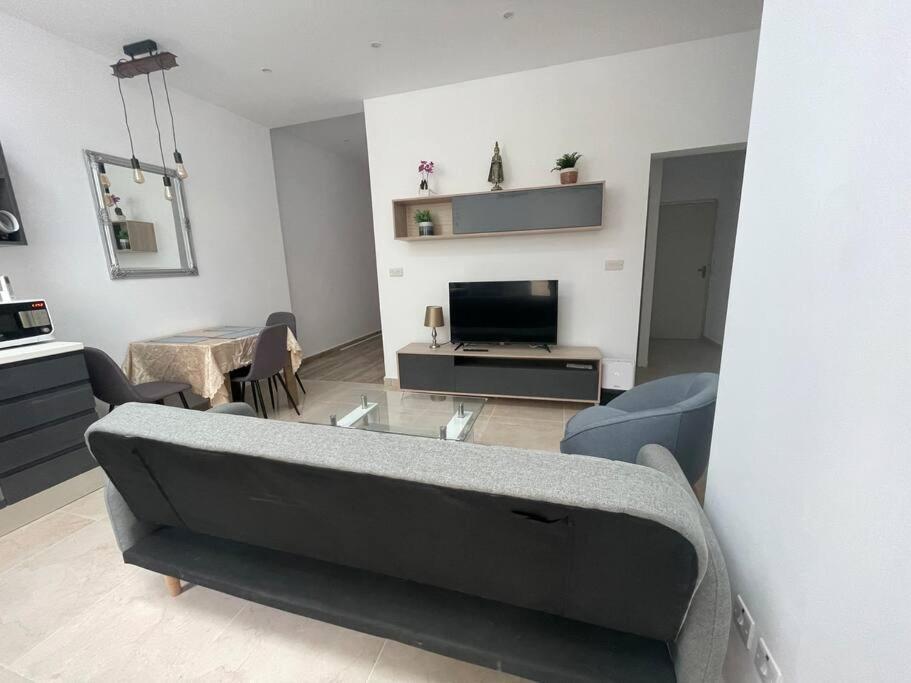 New Two Bedroom Flat Kamila On A Dwell Sliema Exterior foto